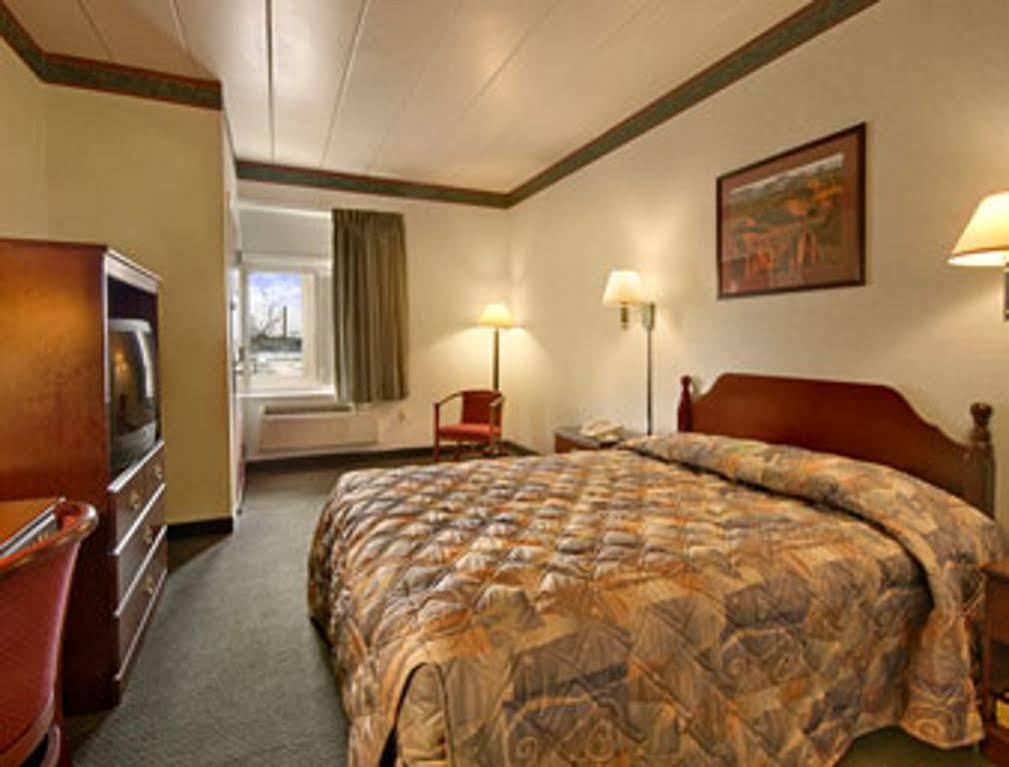 Econo Lodge Cranston - Providence Dış mekan fotoğraf