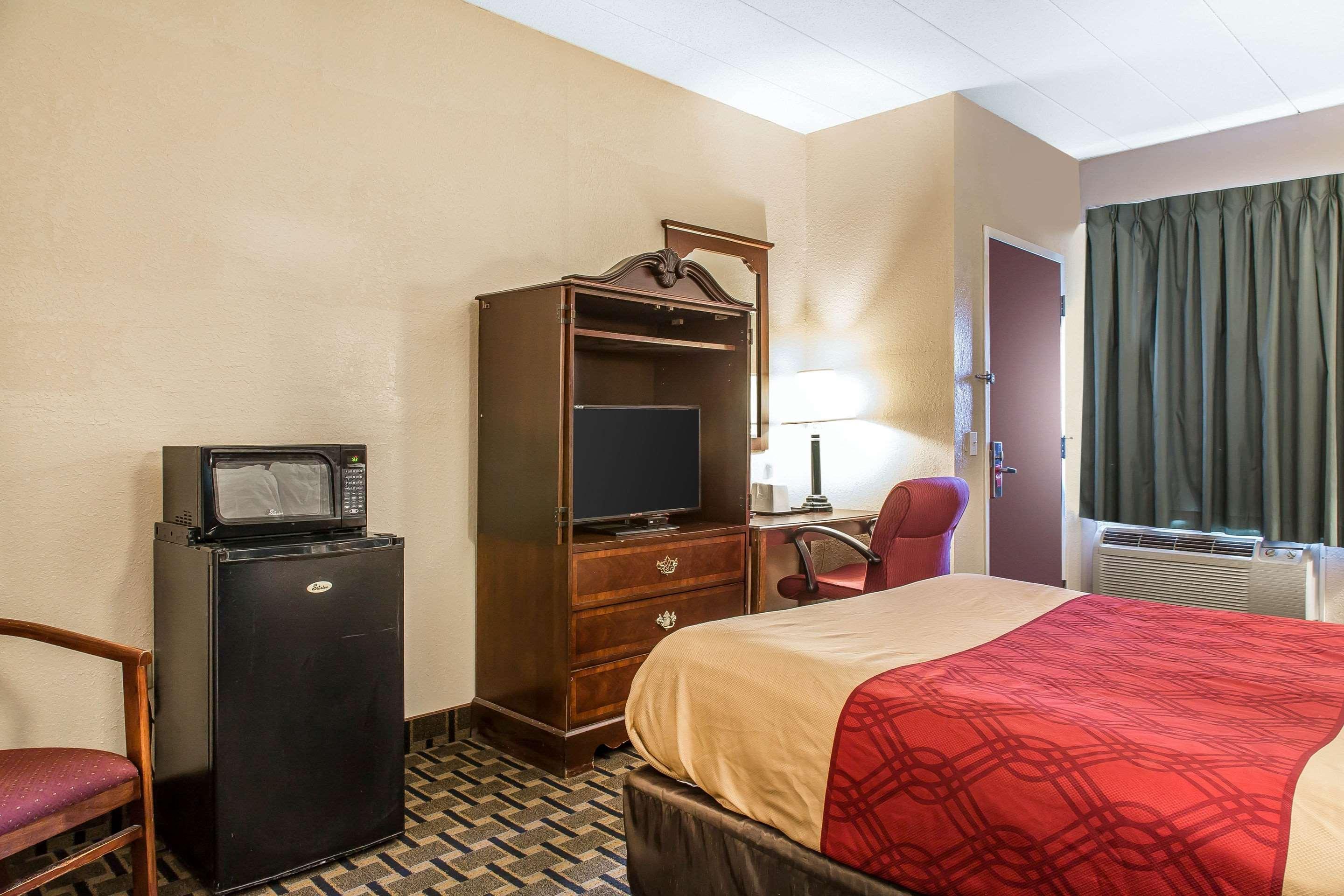 Econo Lodge Cranston - Providence Dış mekan fotoğraf