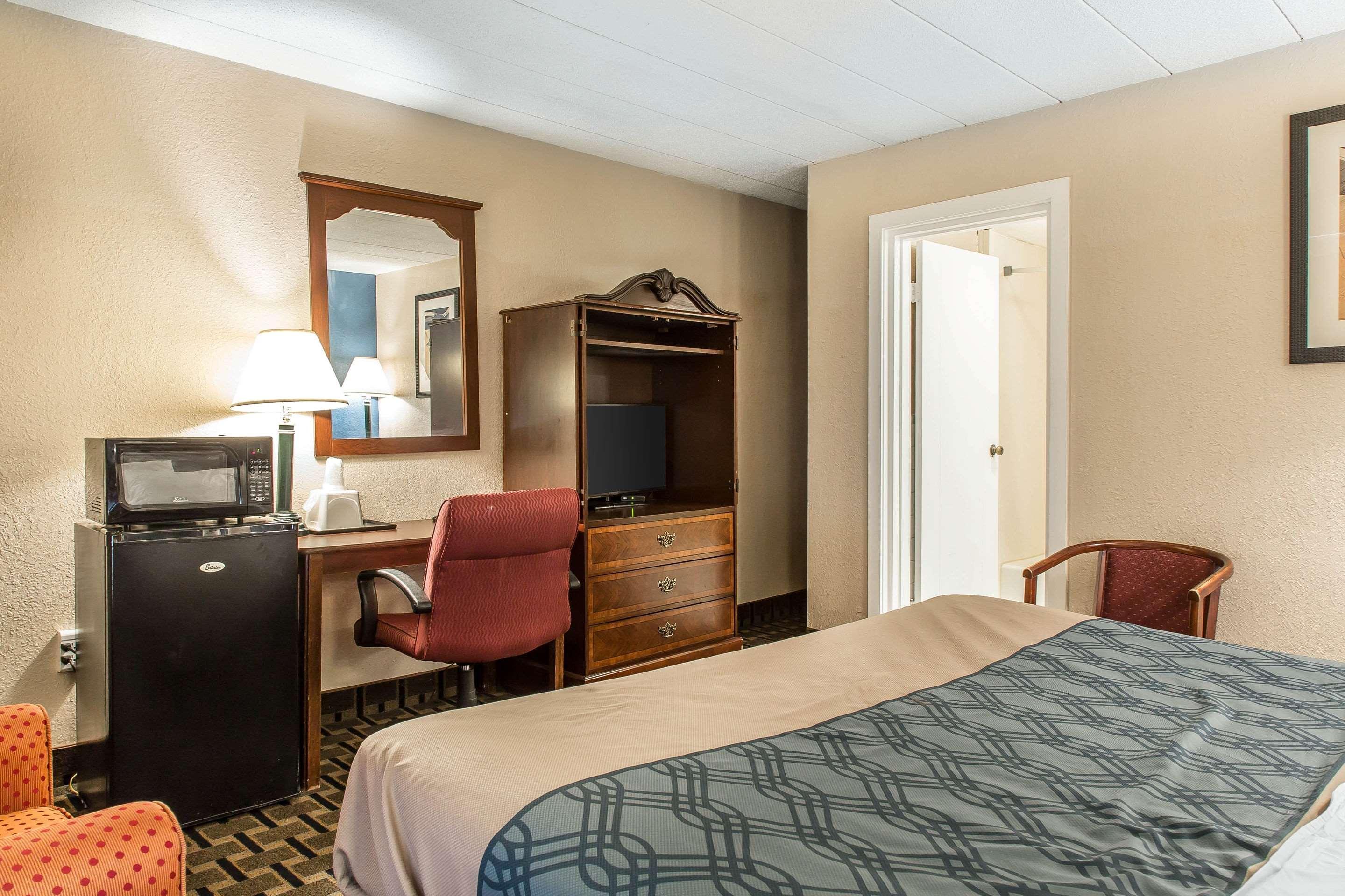 Econo Lodge Cranston - Providence Dış mekan fotoğraf