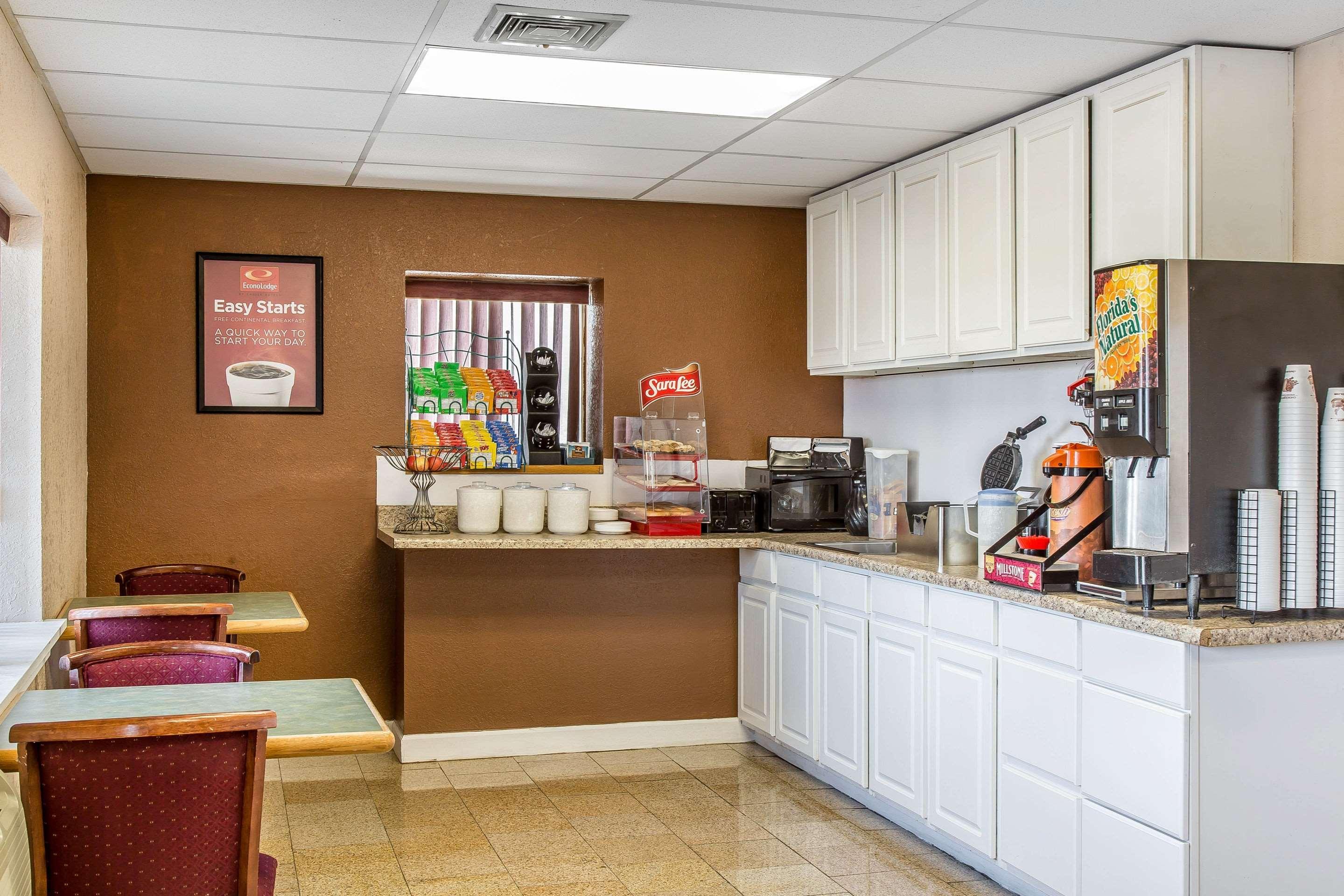 Econo Lodge Cranston - Providence Dış mekan fotoğraf