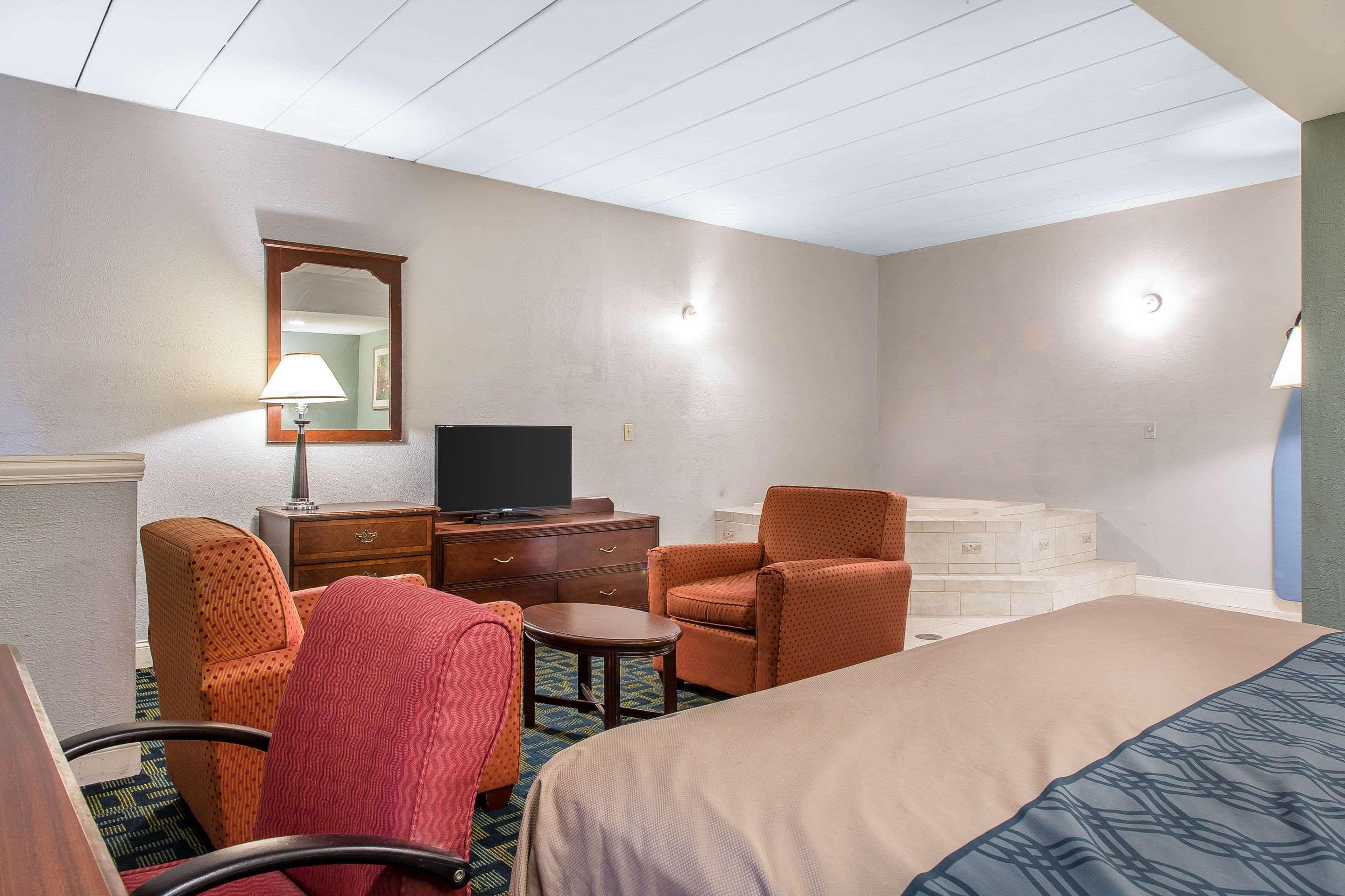 Econo Lodge Cranston - Providence Dış mekan fotoğraf
