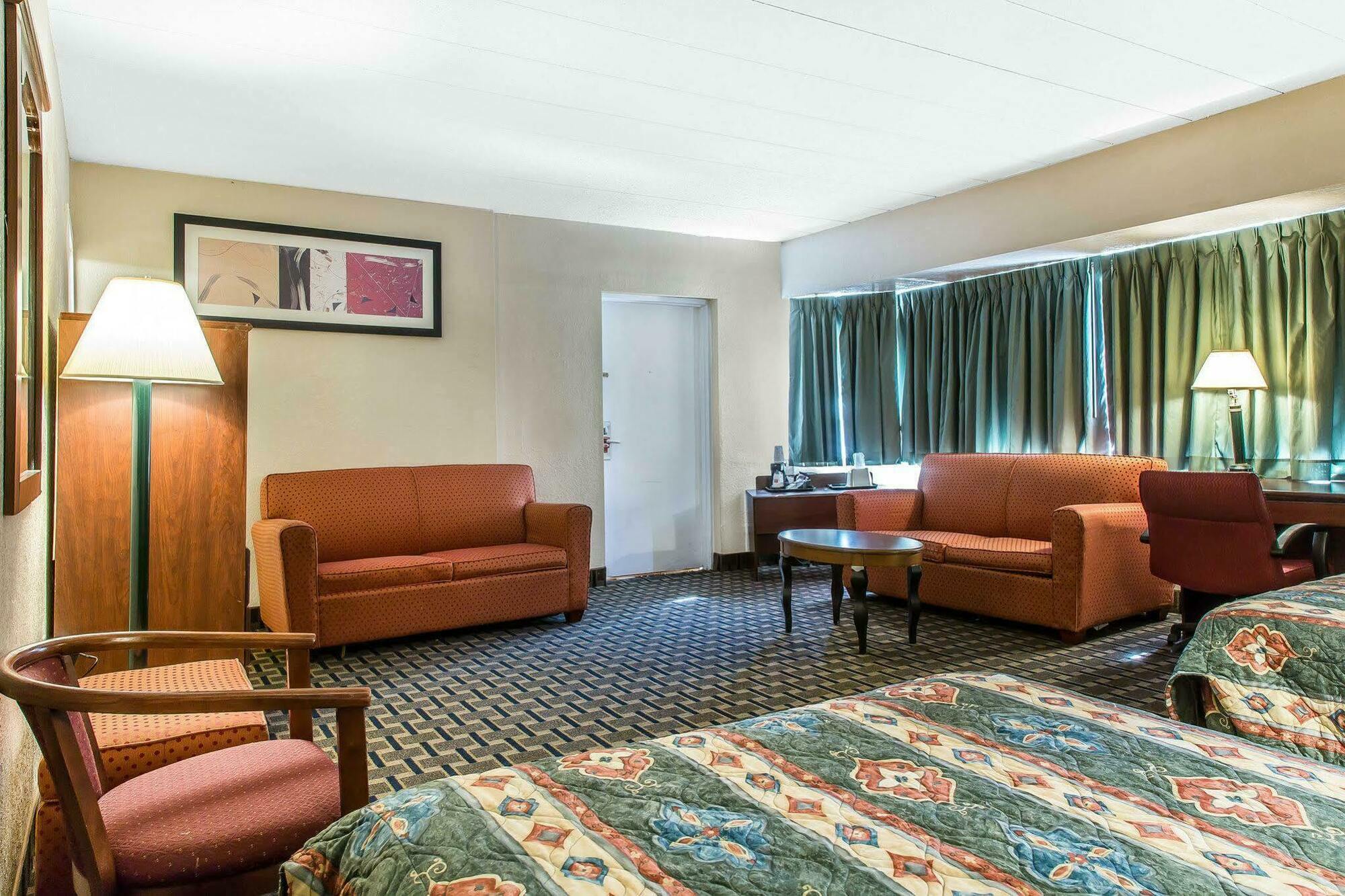 Econo Lodge Cranston - Providence Dış mekan fotoğraf